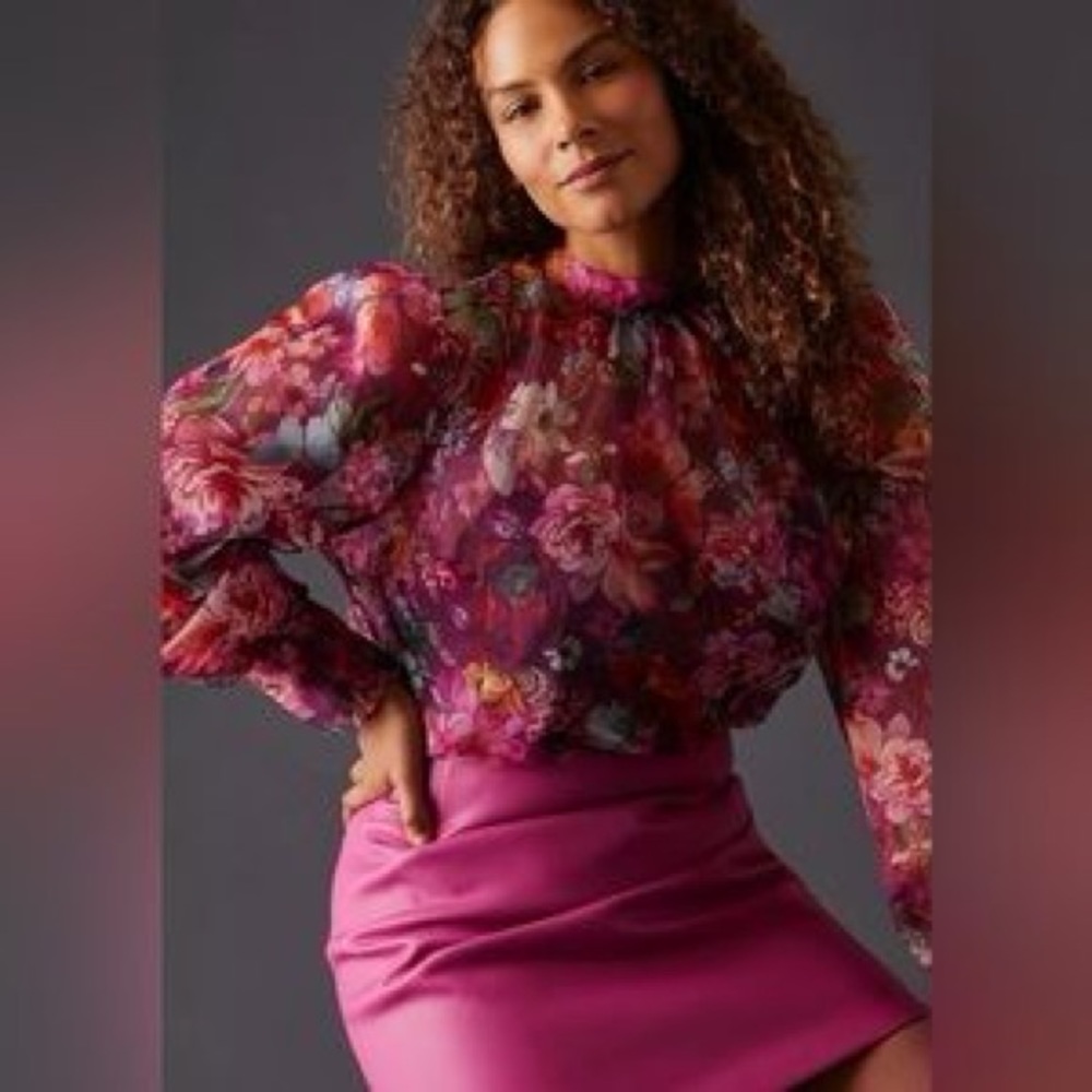 Rich floral organza blouse with puff sleeves